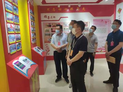 严格考务管理 优化文化服务 潘金钟巡视我县中考考务及文化场馆工作